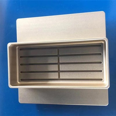 CBD-olie-bewaarbak met 50 naalden