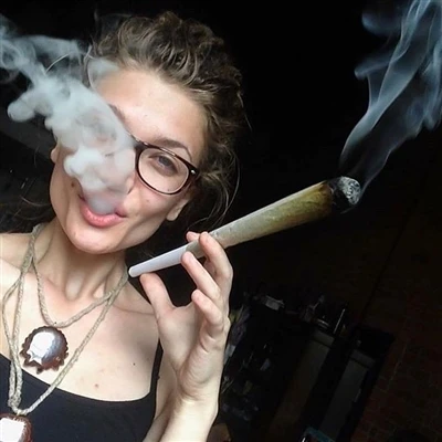 Cannabis Preroll: Industriegids voor fabrikanten en detailhandelaren (2025)